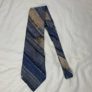 vintage Oscar de la Renta silk tie